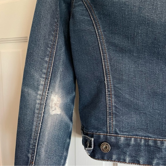 Vintage Gap Distressed Denim Jacket, Y2K, Size M, EUC - Picture 5 of 8